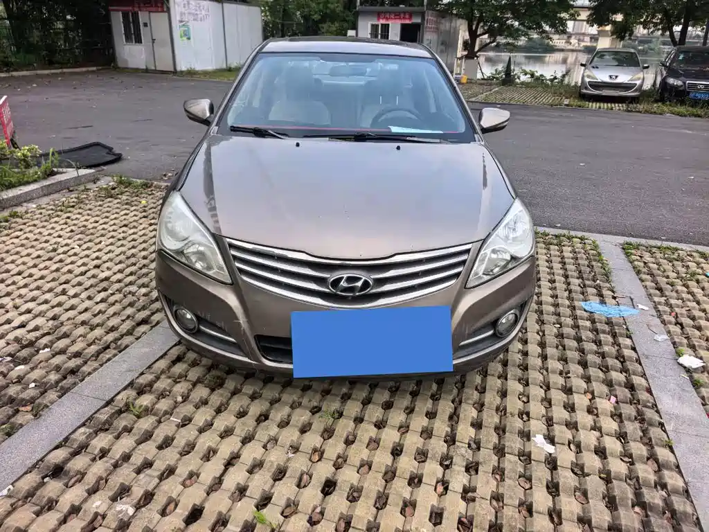 Hyundai Elantra 2013