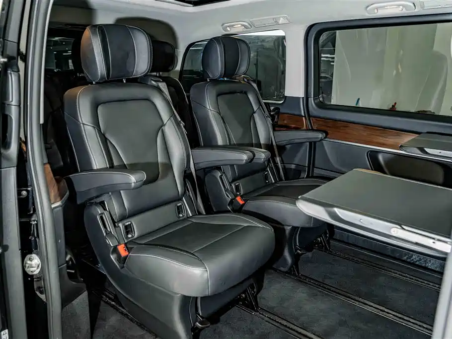 Mercedes-Benz V-Class — миниатюра 23