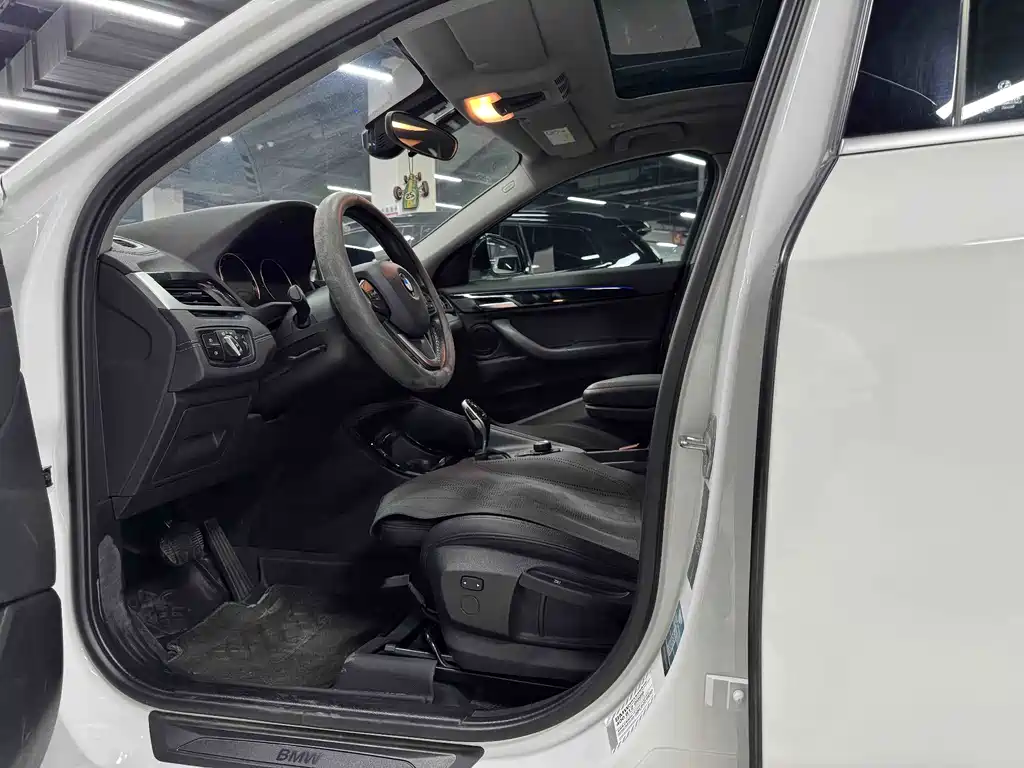 BMW X2 (Import) — миниатюра 7
