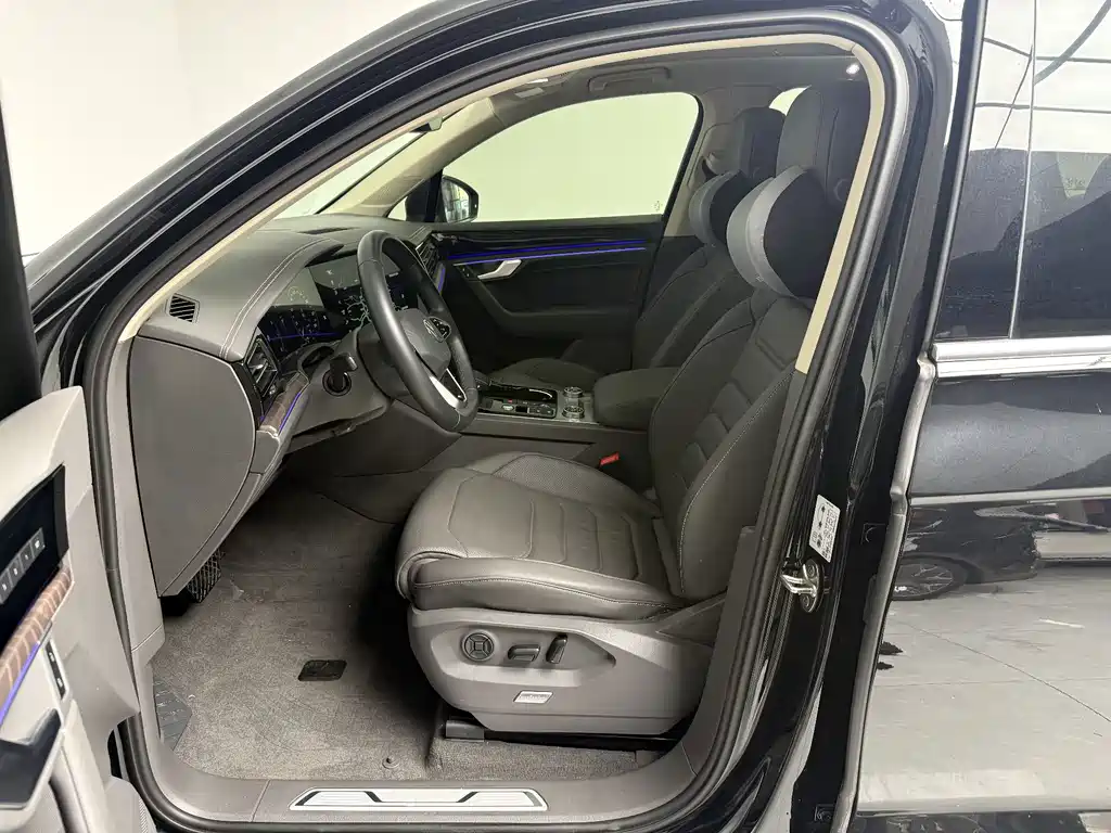 Volkswagen Touareg — миниатюра 6