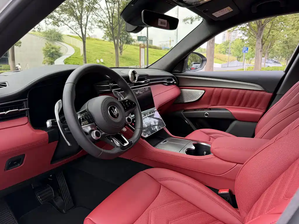Maserati Grecale — миниатюра 5