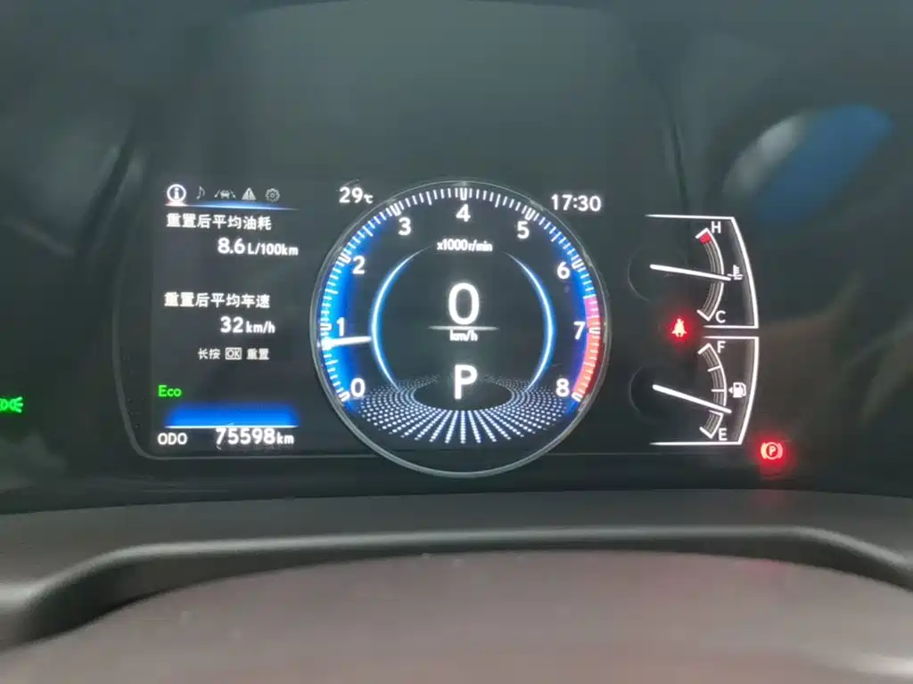 Lexus ES — миниатюра 12