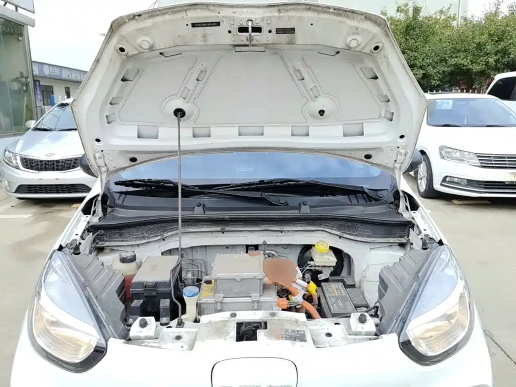 Roewe Clever — миниатюра 20