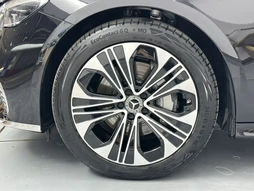 Mercedes-Benz E-Class — миниатюра 23