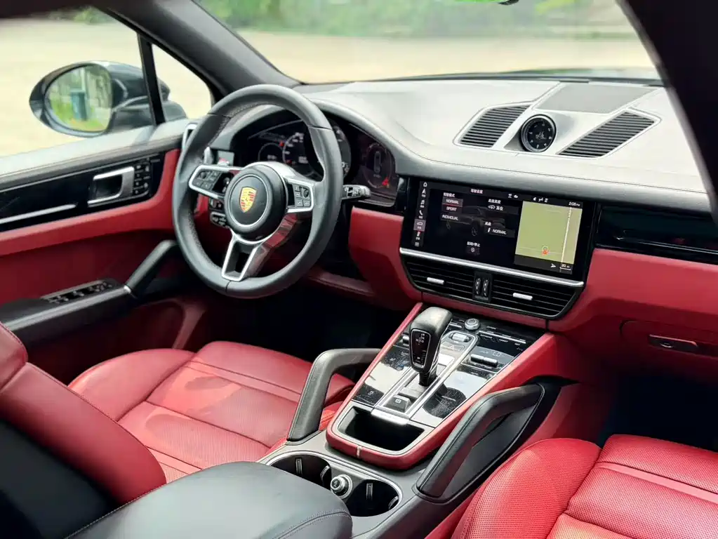 Porsche Cayenne — миниатюра 5