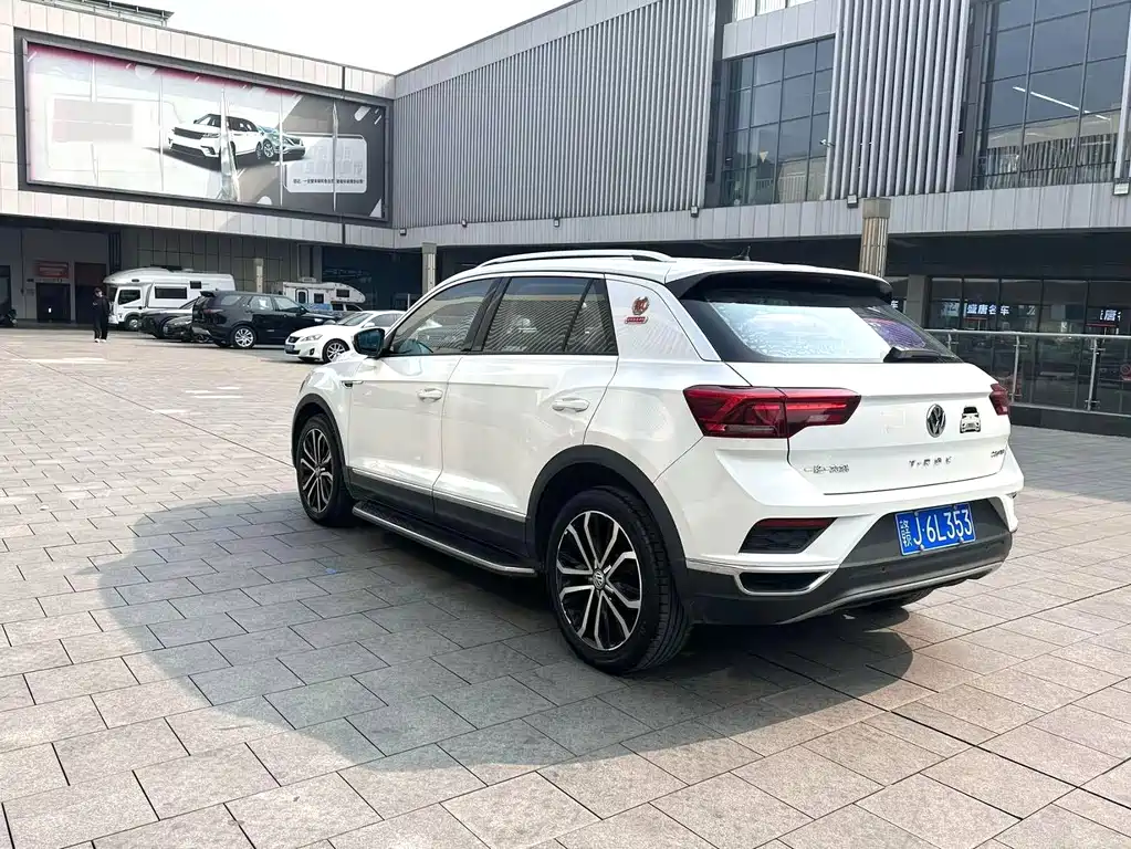 VOLKSWAGEN T ROC EXPLORING SONGS