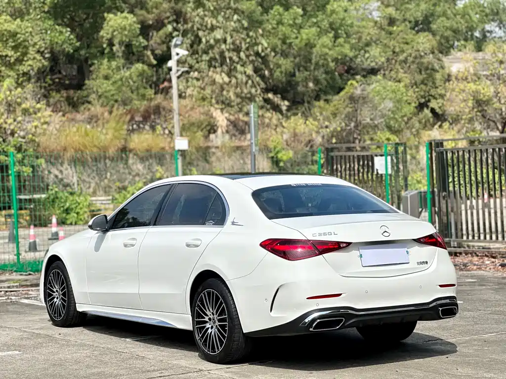 MERCEDES-BENZ C CLASS