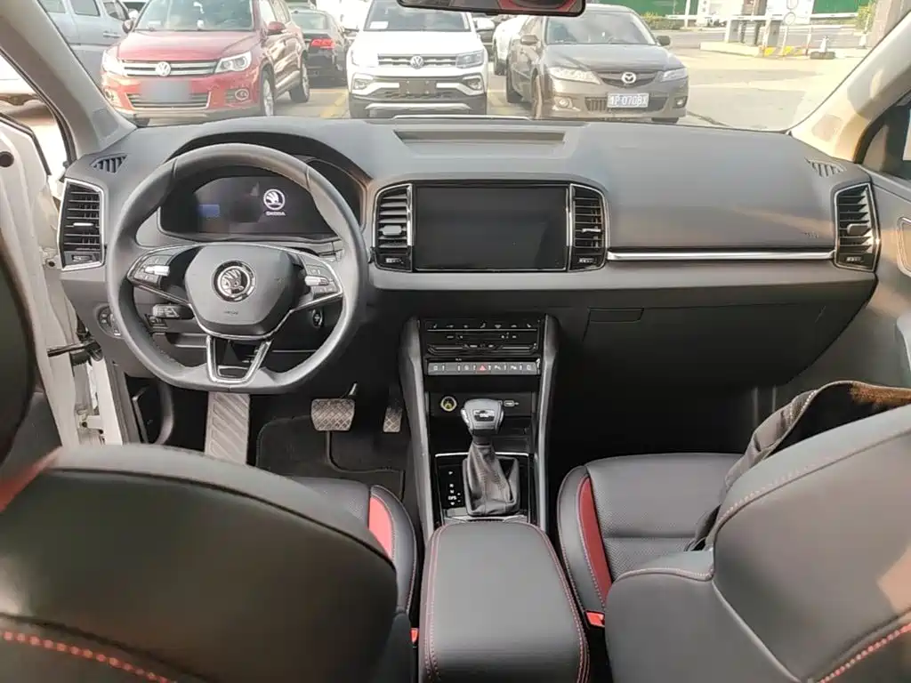 Skoda Karoq — миниатюра 10
