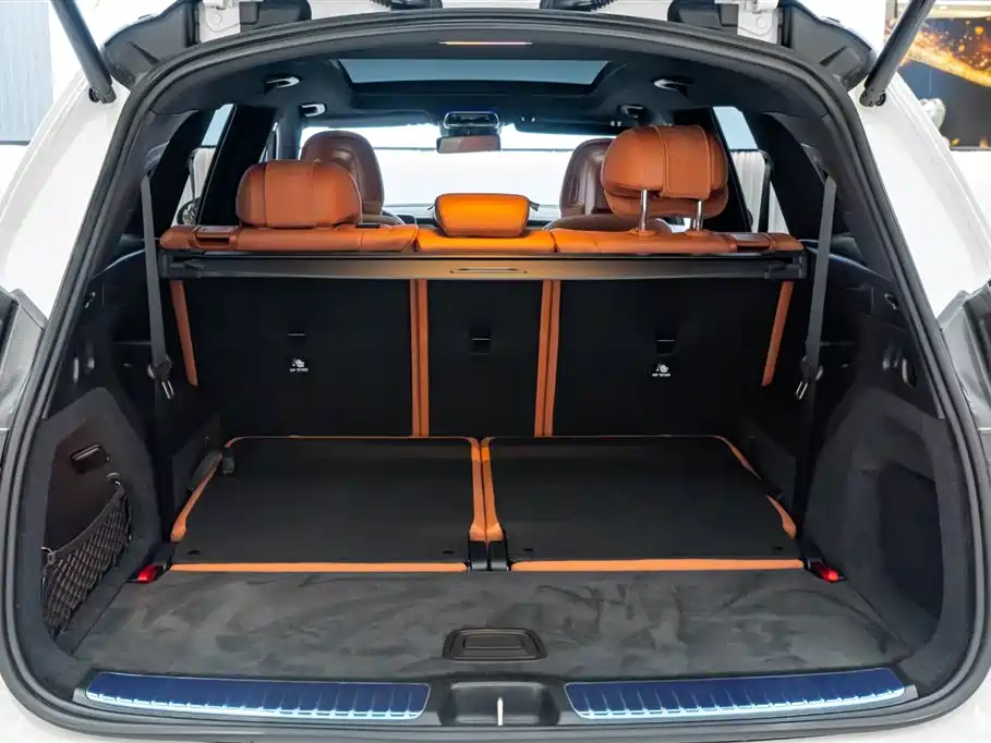 Mercedes-Benz GLC 2023 GLC 300 L 4MATIC 7 мест