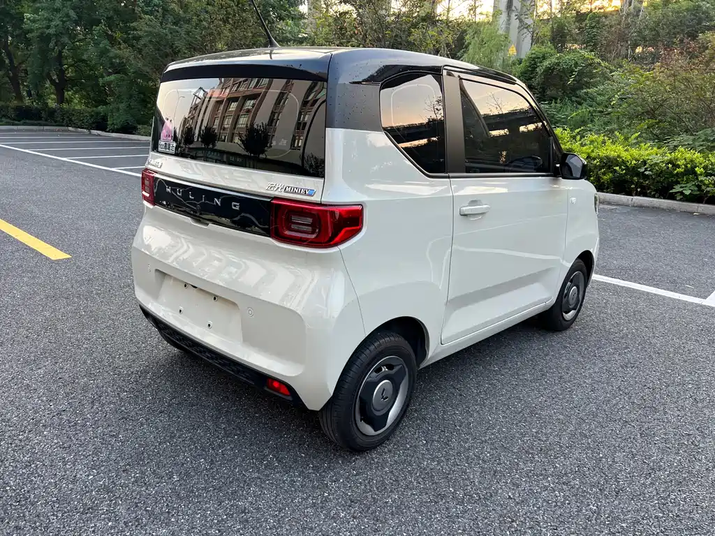 Wuling MINIEV — миниатюра 5