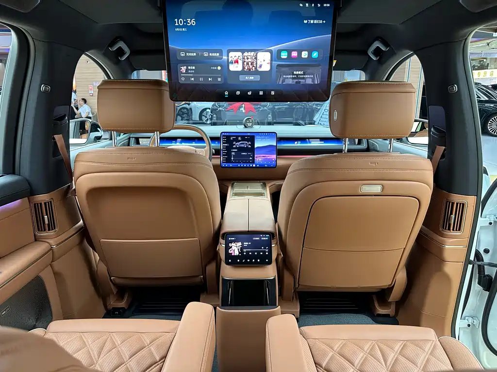 NIO ES8 — миниатюра 25
