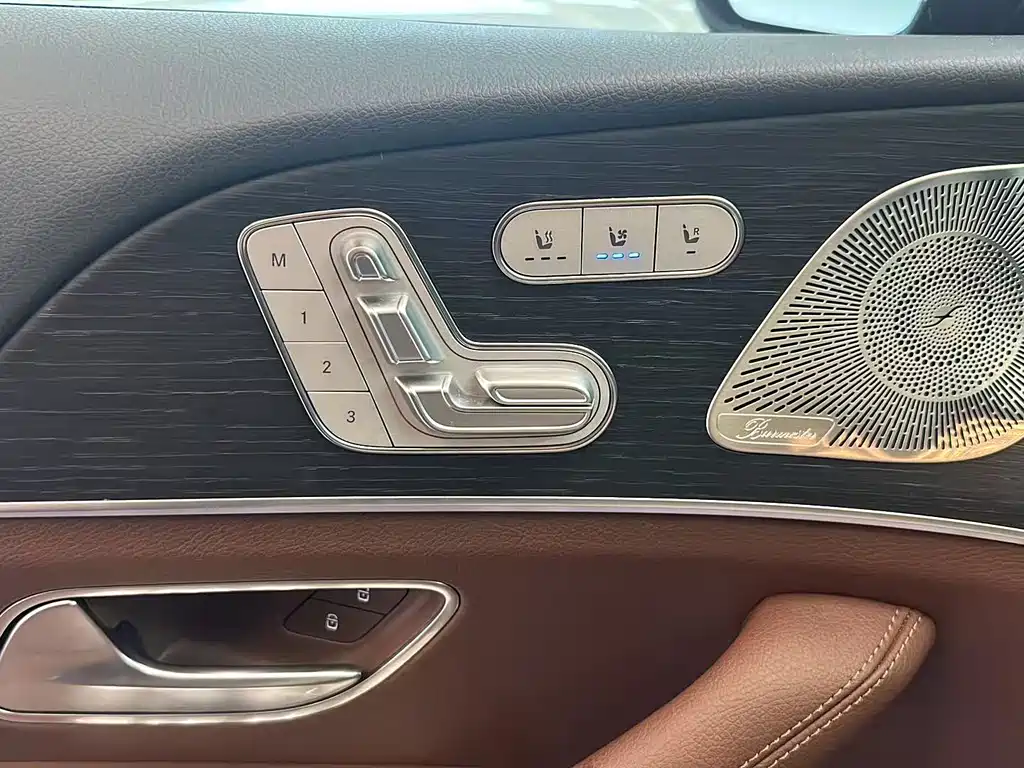 Mercedes-Benz GLS — миниатюра 5