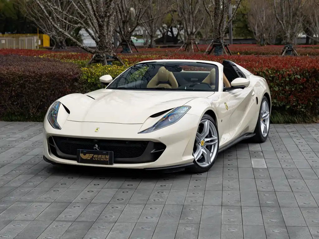 Ferrari 812 2024