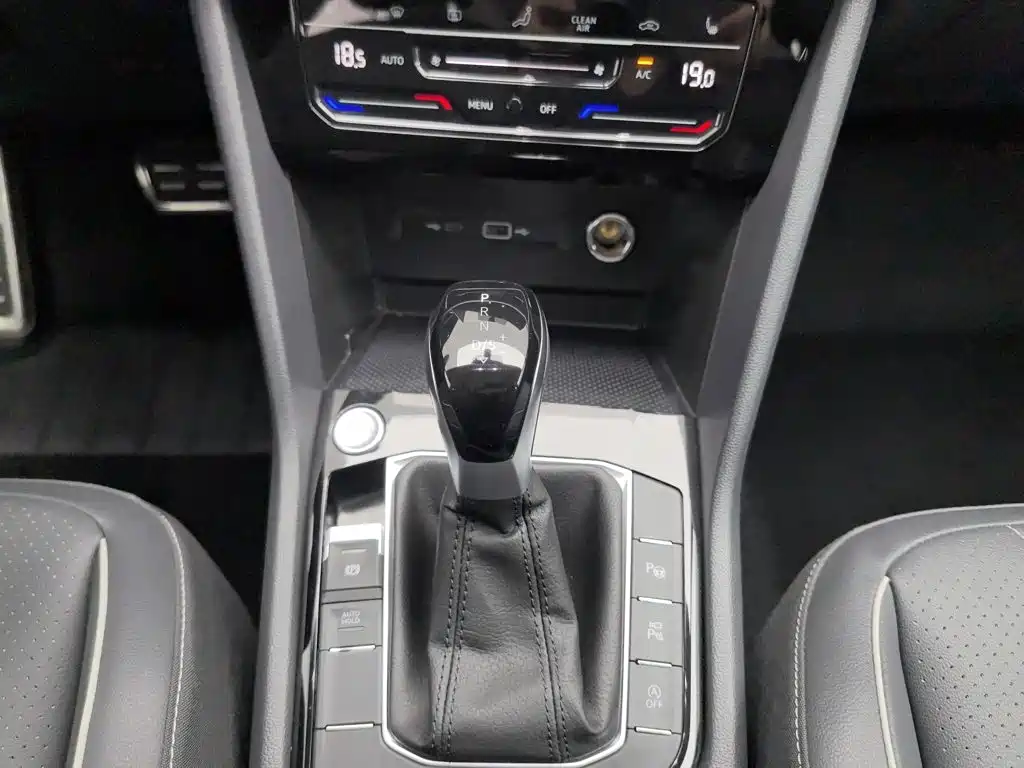 Volkswagen Tiguan L — миниатюра 13