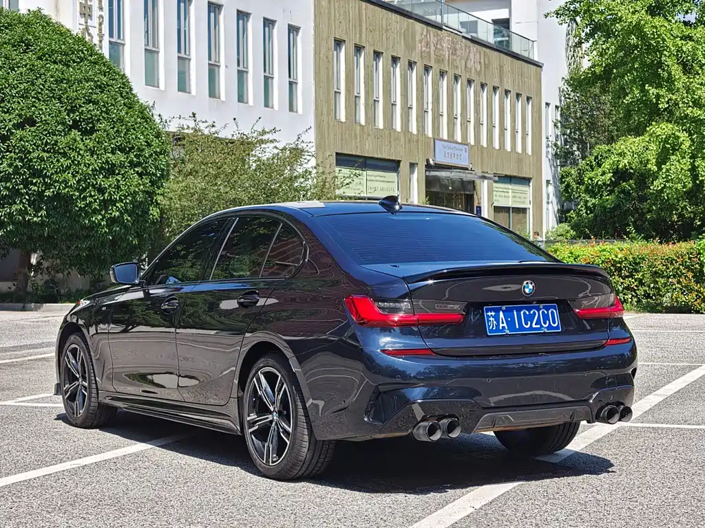 BMW 3 Series — миниатюра 4