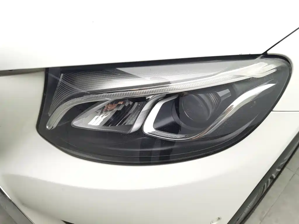 Mercedes-Benz GLC — миниатюра 7