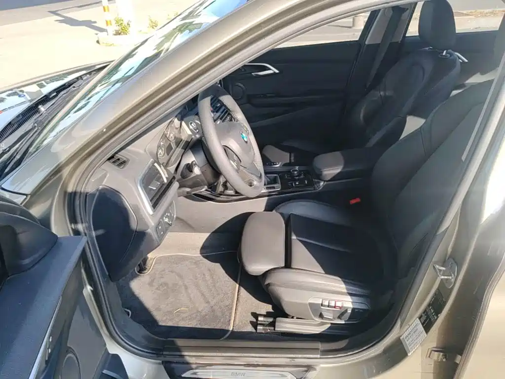 BMW 1 Series — миниатюра 11