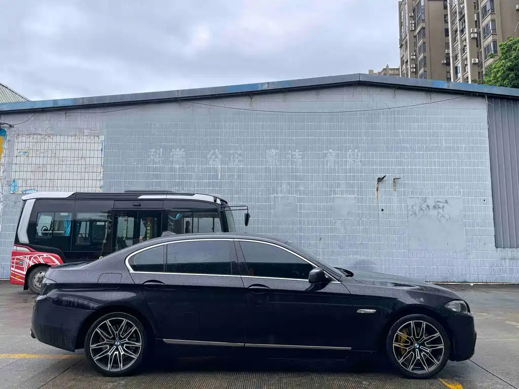 BMW 5 Series 5 2011 523Li Lead