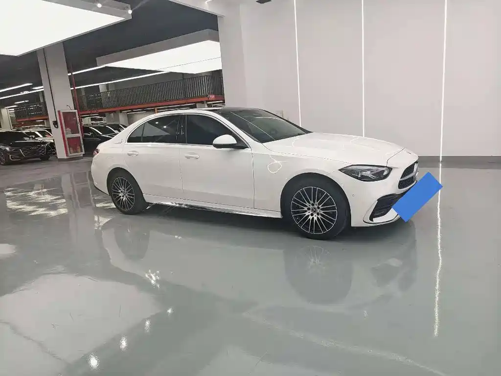 Mercedes-Benz C-Class — миниатюра 3