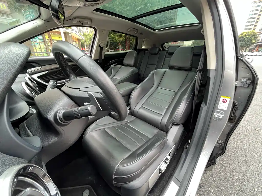 WEI PAI WEI BRAND VV7