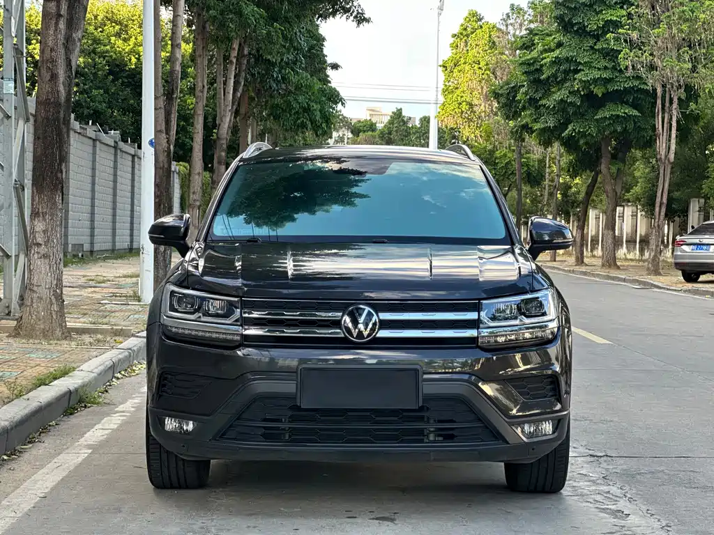 Volkswagen Tharu — миниатюра 2
