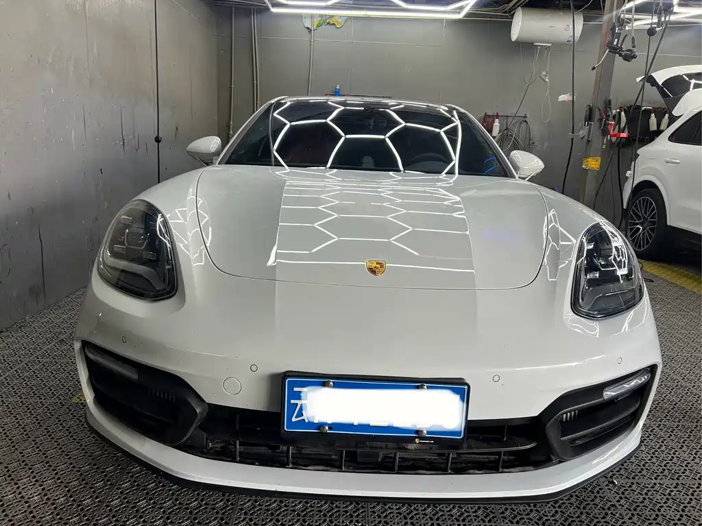 Porsche Panamera — миниатюра 2