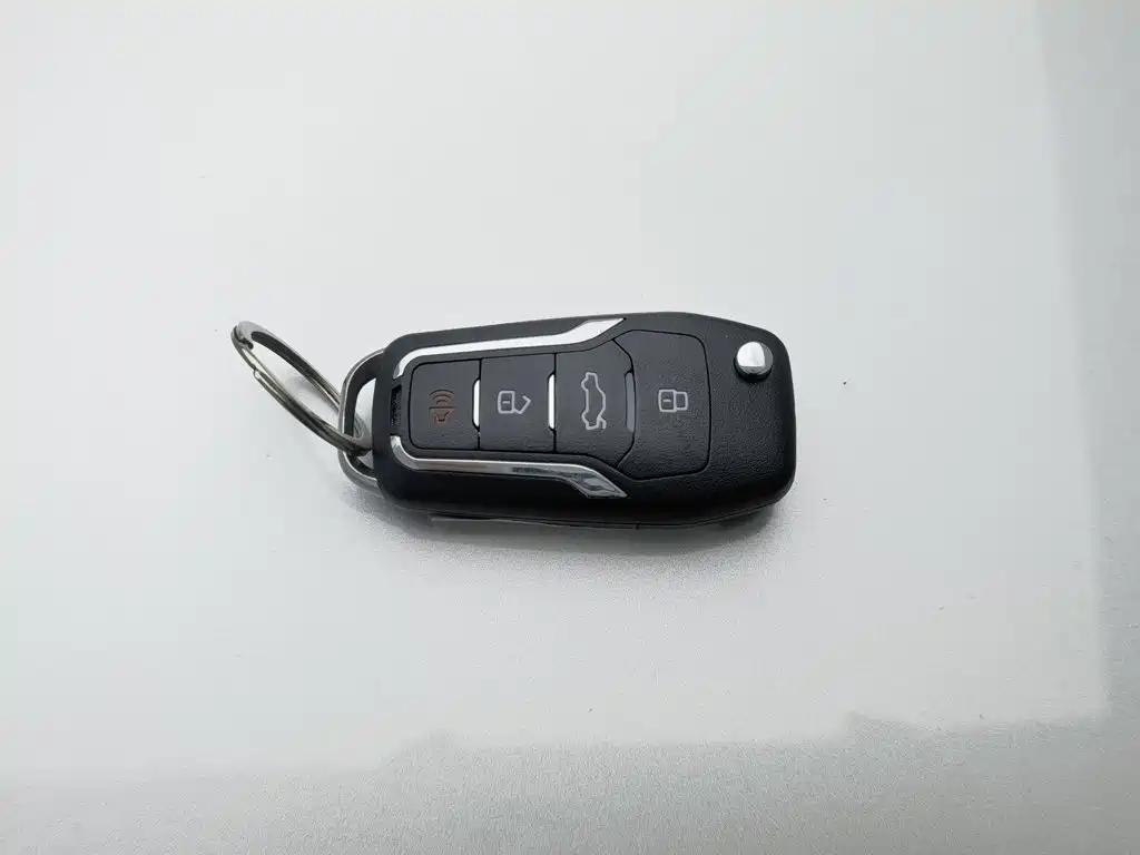 Nissan Sunny — миниатюра 19
