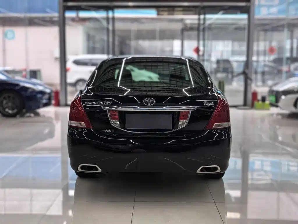 Toyota Crown 2010 2.5L Royal