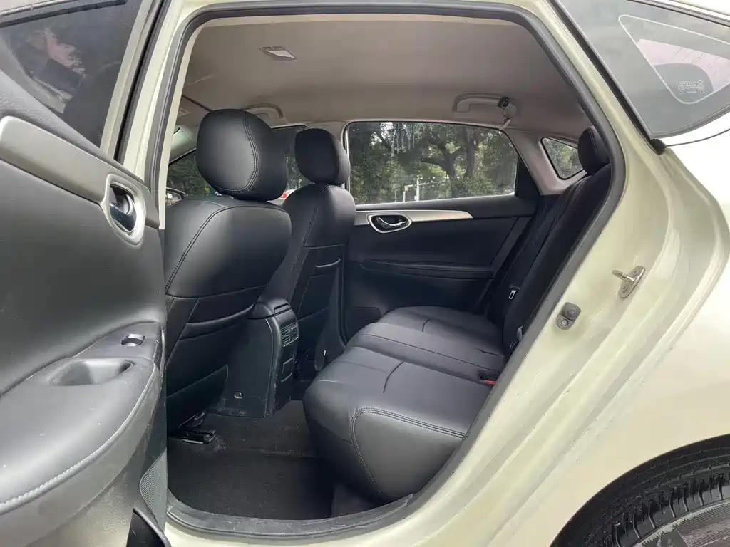 Nissan Sylphy — миниатюра 9