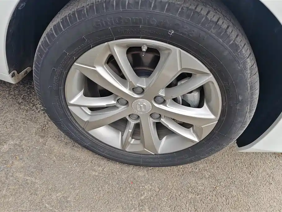 GEELY AUTOMOBILE EMGRAND GL