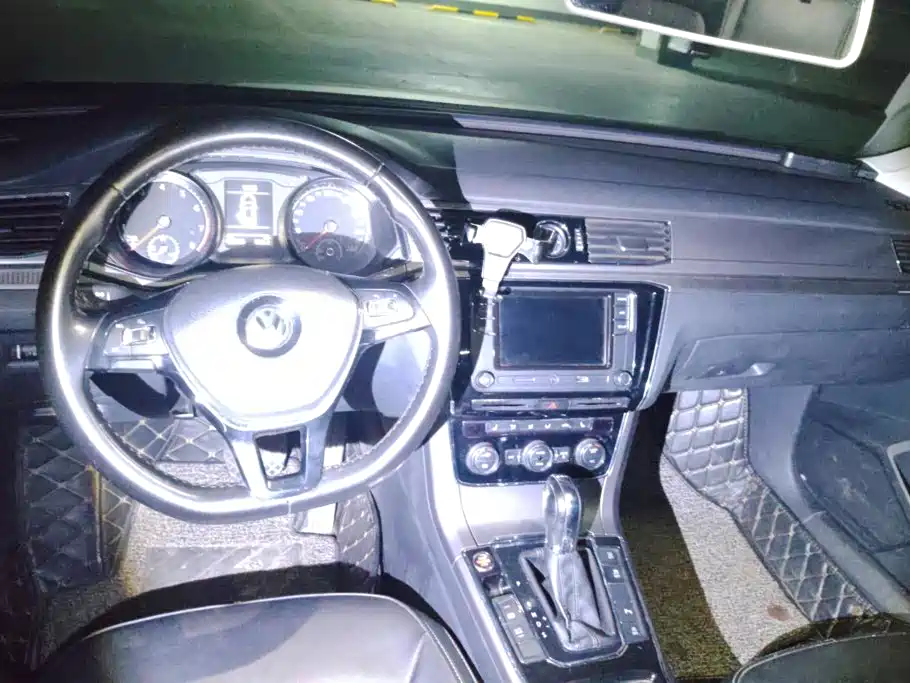 Volkswagen Passat — миниатюра 12