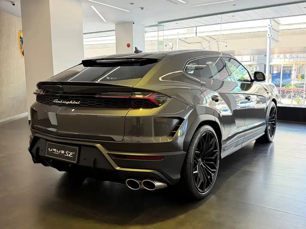 Lamborghini Urus SE — миниатюра 7