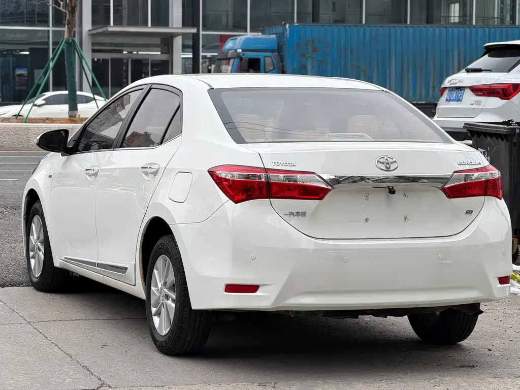 Toyota Corolla — миниатюра 3