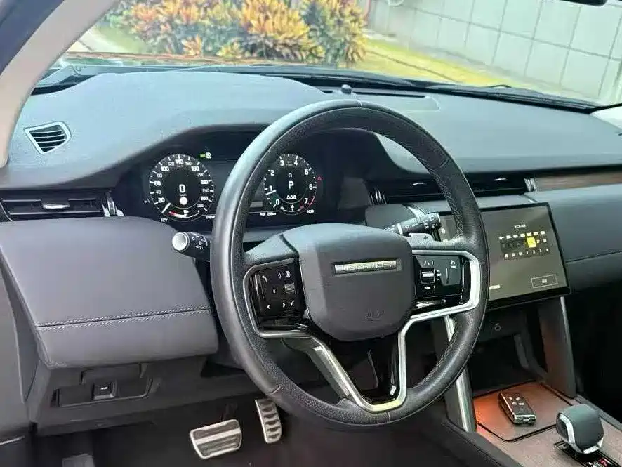 Land Rover Discovery Sport — миниатюра 9
