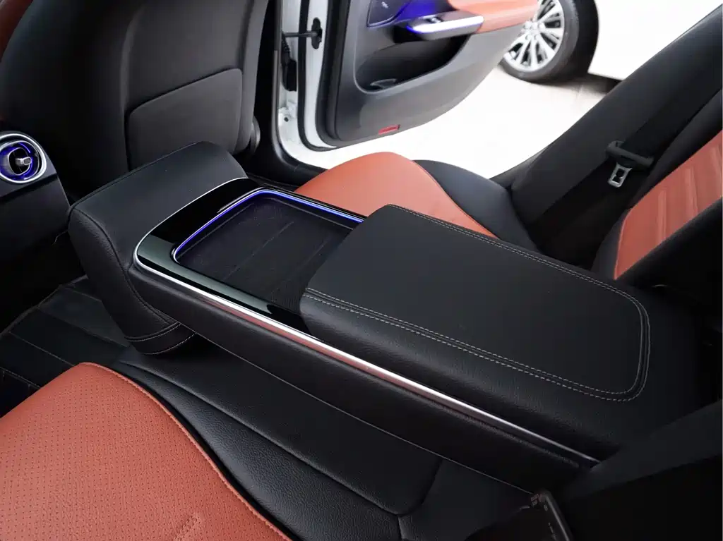 Mercedes-Benz C-Class — миниатюра 19