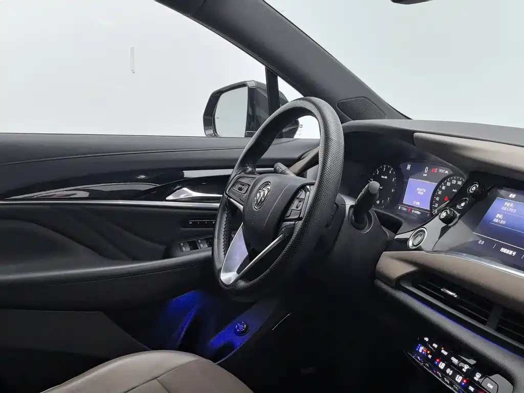 Buick Enclave — миниатюра 22