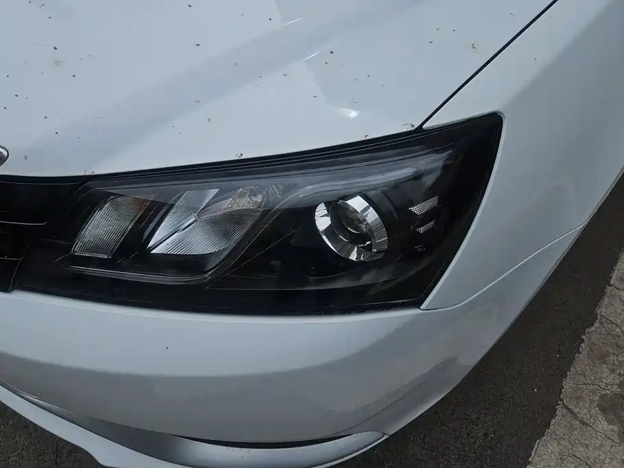 Geely Emgrand 2016 1.5L MT Luxury
