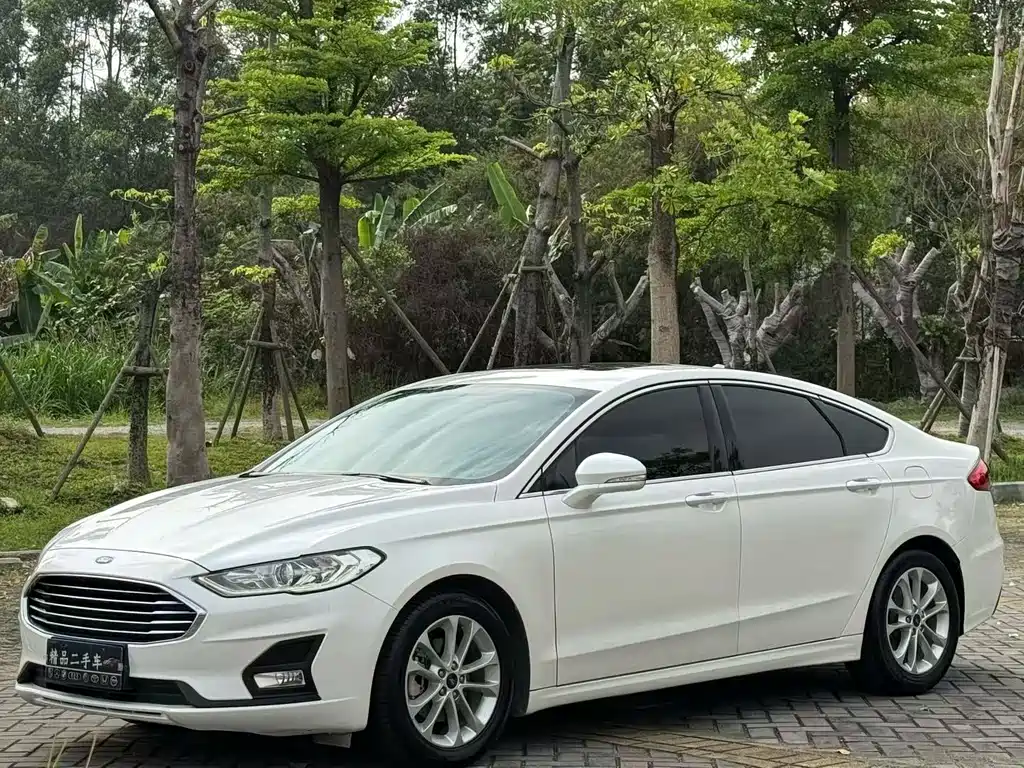Ford Mondeo 2021
