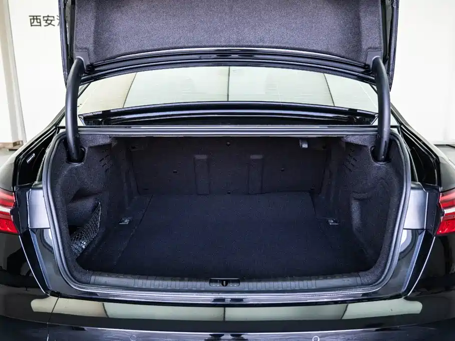 Audi A6L — миниатюра 23
