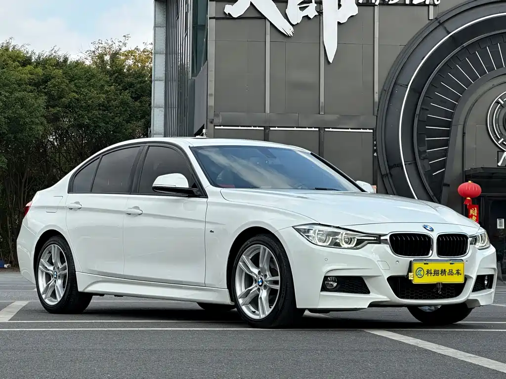 BMW  3 SERIES