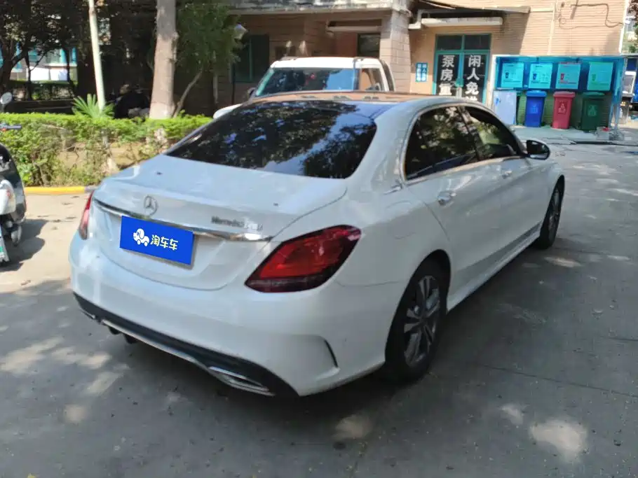 Mercedes-Benz C-Class — миниатюра 3