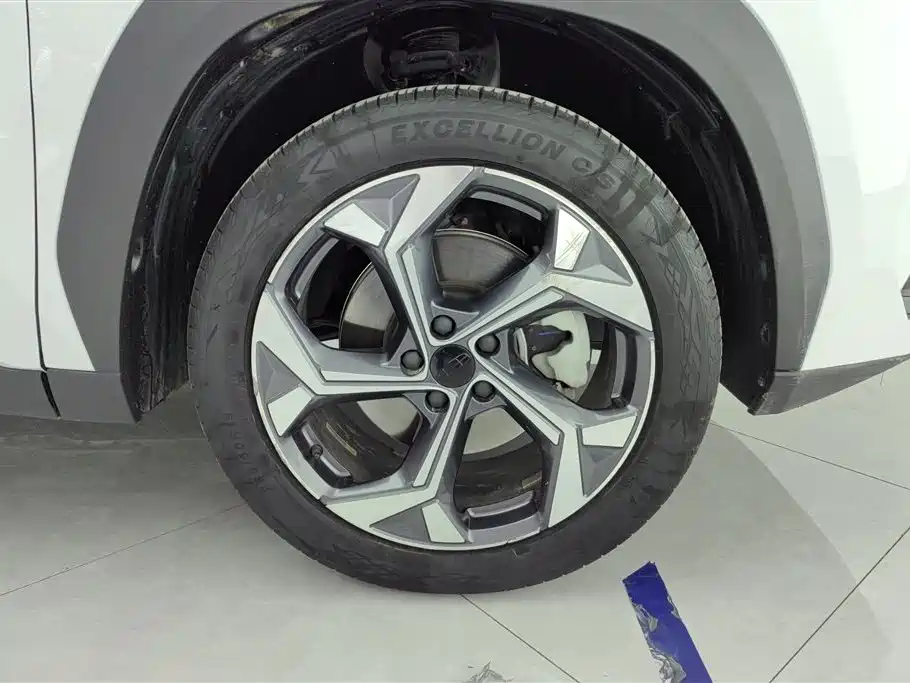 GEELY AUTOMOBILE BOYUE L