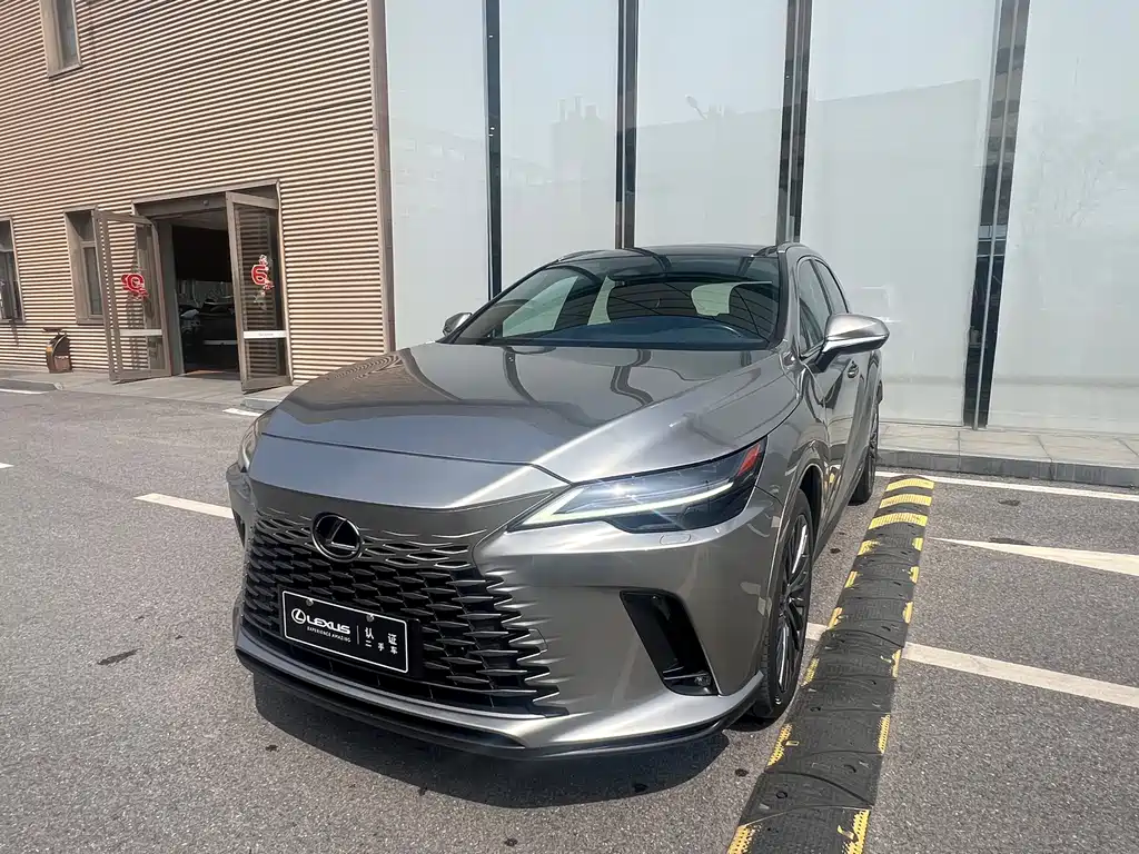 Lexus RX 2023