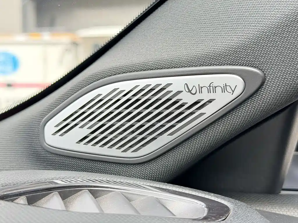 LYNK & CO. 02 HATCHBACK