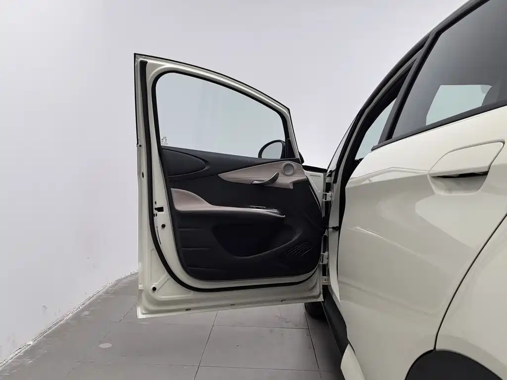 BYD Dolphin — миниатюра 8