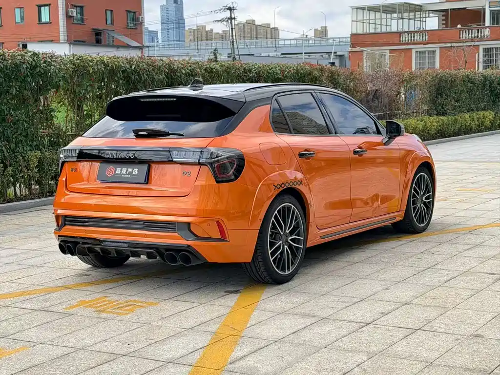 LYNK & CO. 02 HATCHBACK