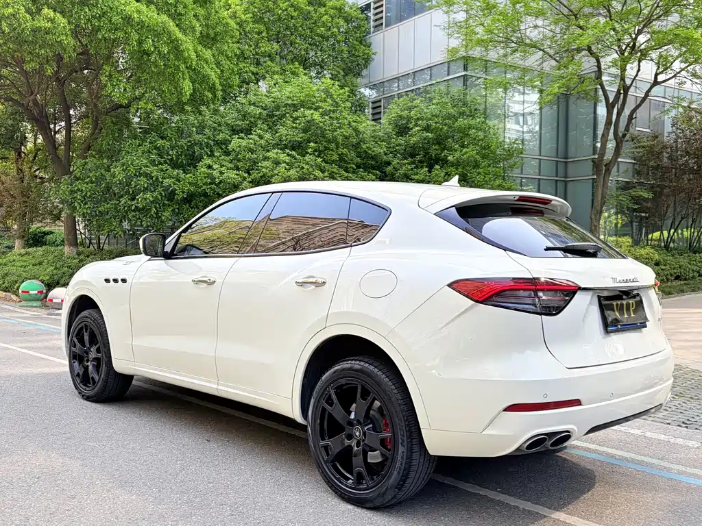Maserati Levante — миниатюра 5