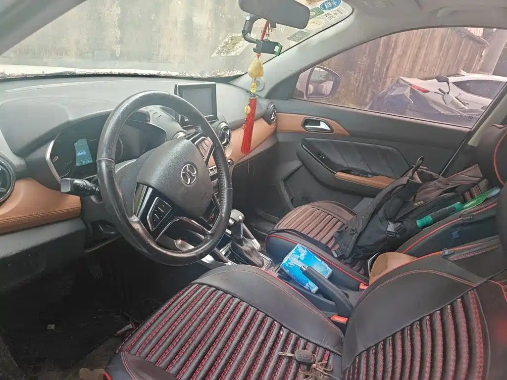 BAIC Senova X35 — миниатюра 11