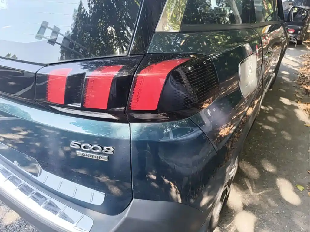 Peugeot 5008 — миниатюра 8