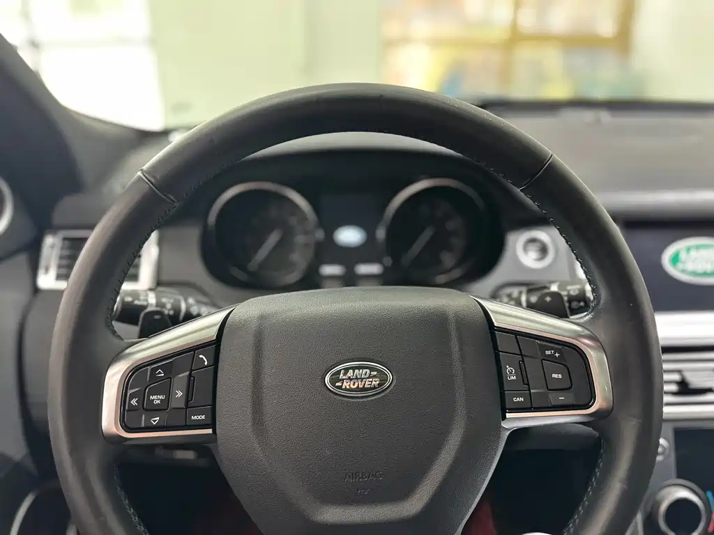 Land Rover Discovery Sport — миниатюра 18